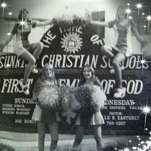 Meet your Posher, Bea jay